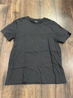 Old Navy Men's Medium Short Sleeve Crew Tee in Dark Gray